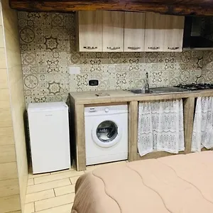 Vico Tre Re A Toledo 39 Неаполь